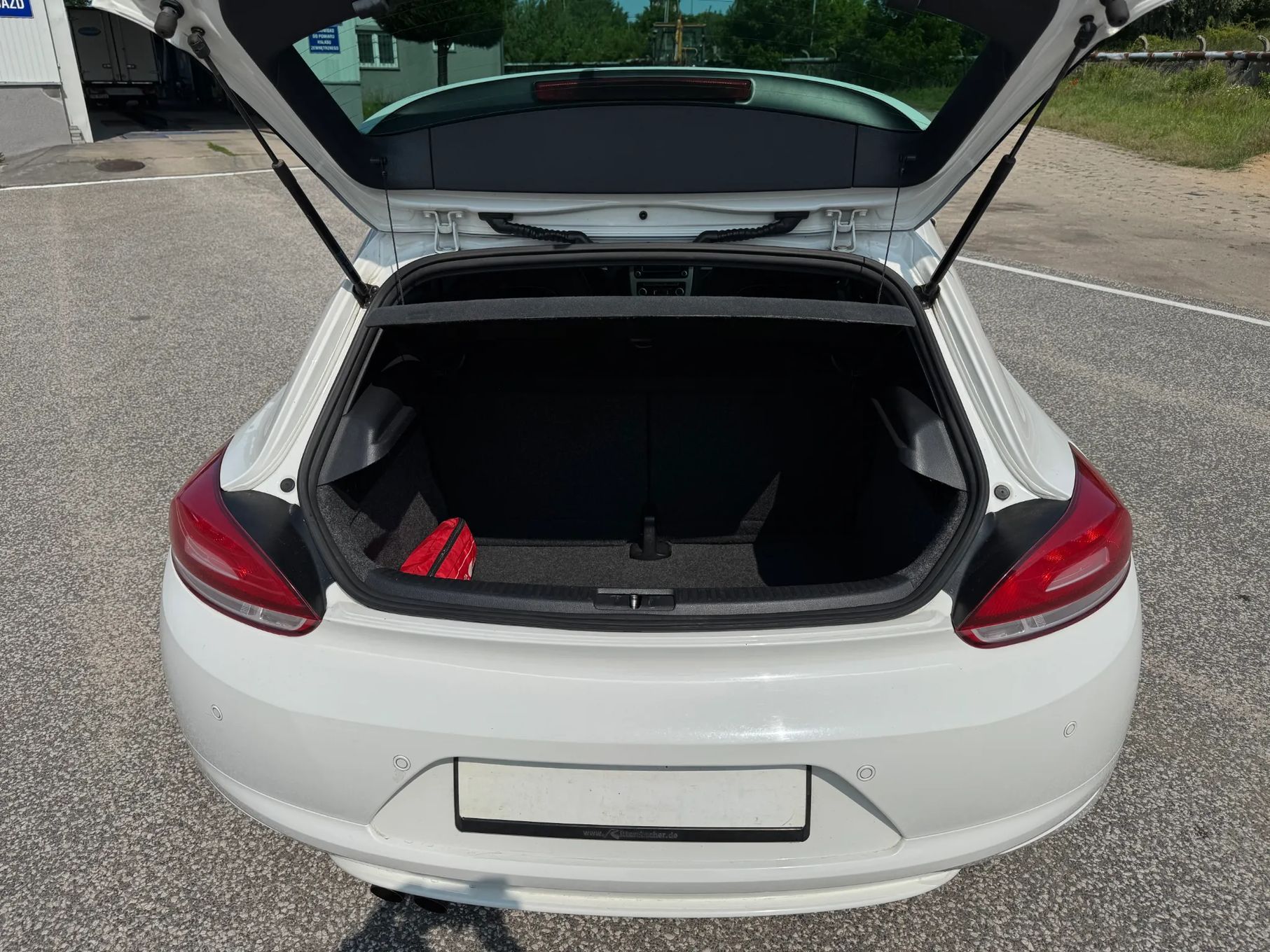 Volkswagen Scirocco Klimatronik Nawigacja Tempomat Xenon Szyberdach