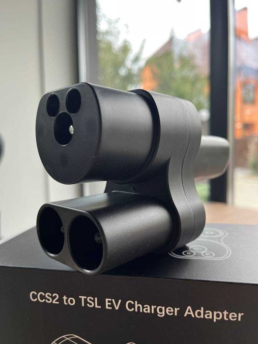 Перехідник CCS2 (Tesla) до 200 кВт дорест/рест
