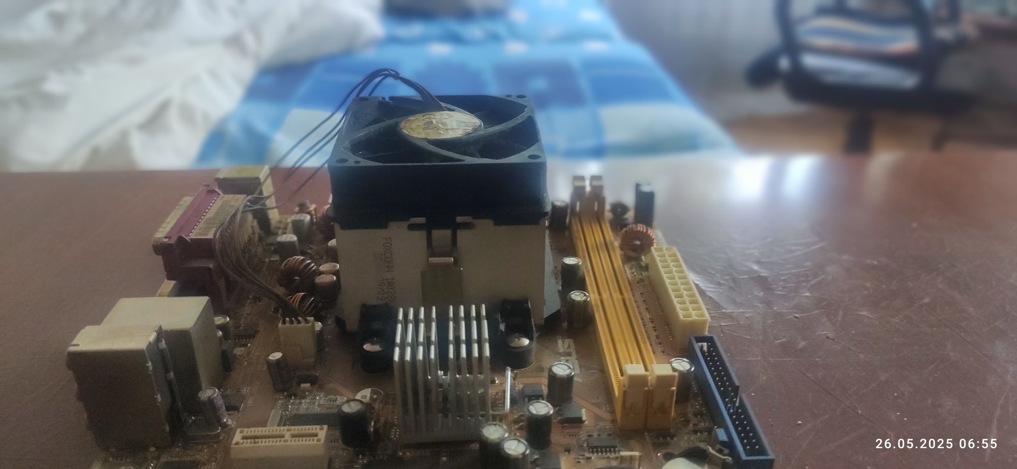 Материнська платаAsus з процесом Sempron