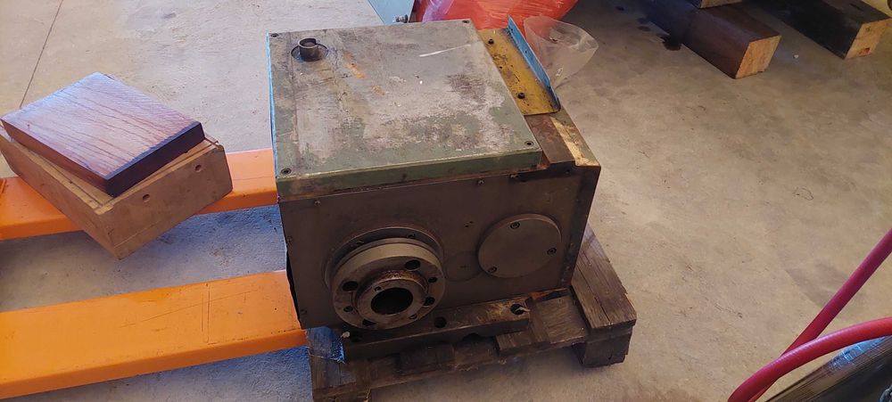 Wrzeciono wrzeciennik tokarki CNC