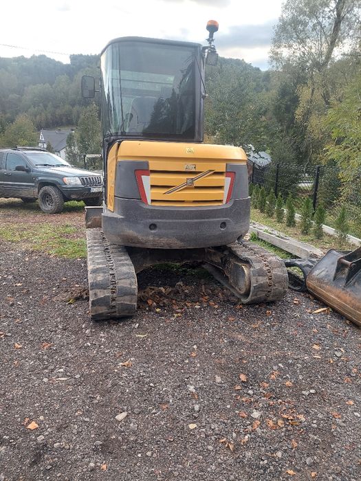 Minikoparka volvo ecr48c