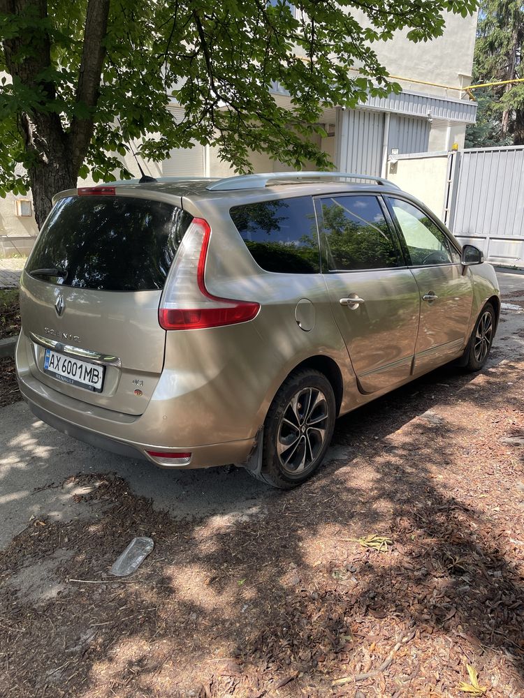 Продам Renault Grand Scenic III