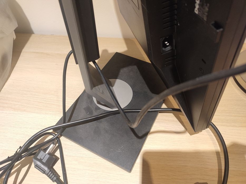 Monitor Dell U2311Hb