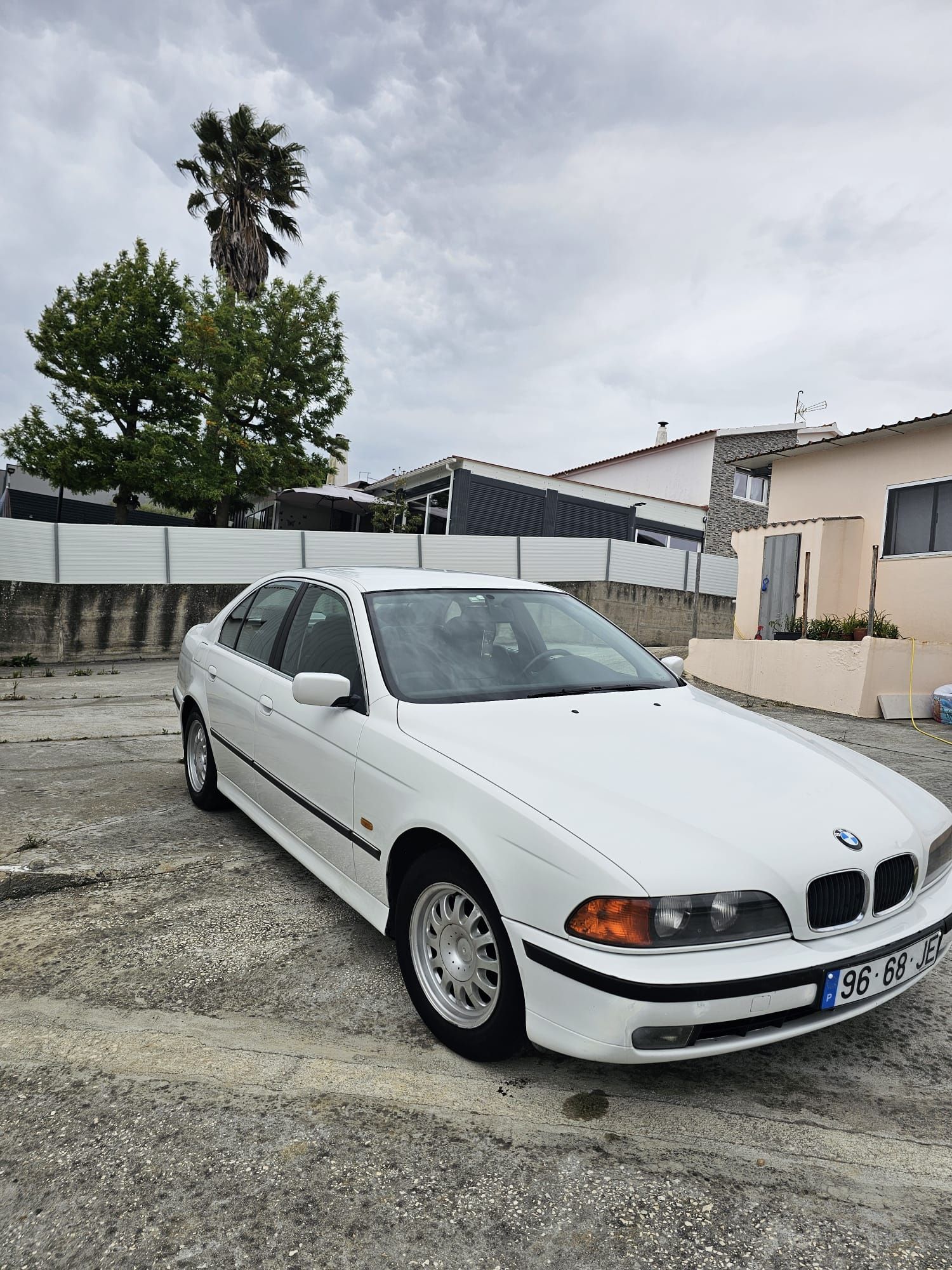 BMW 525 TDS Impecável