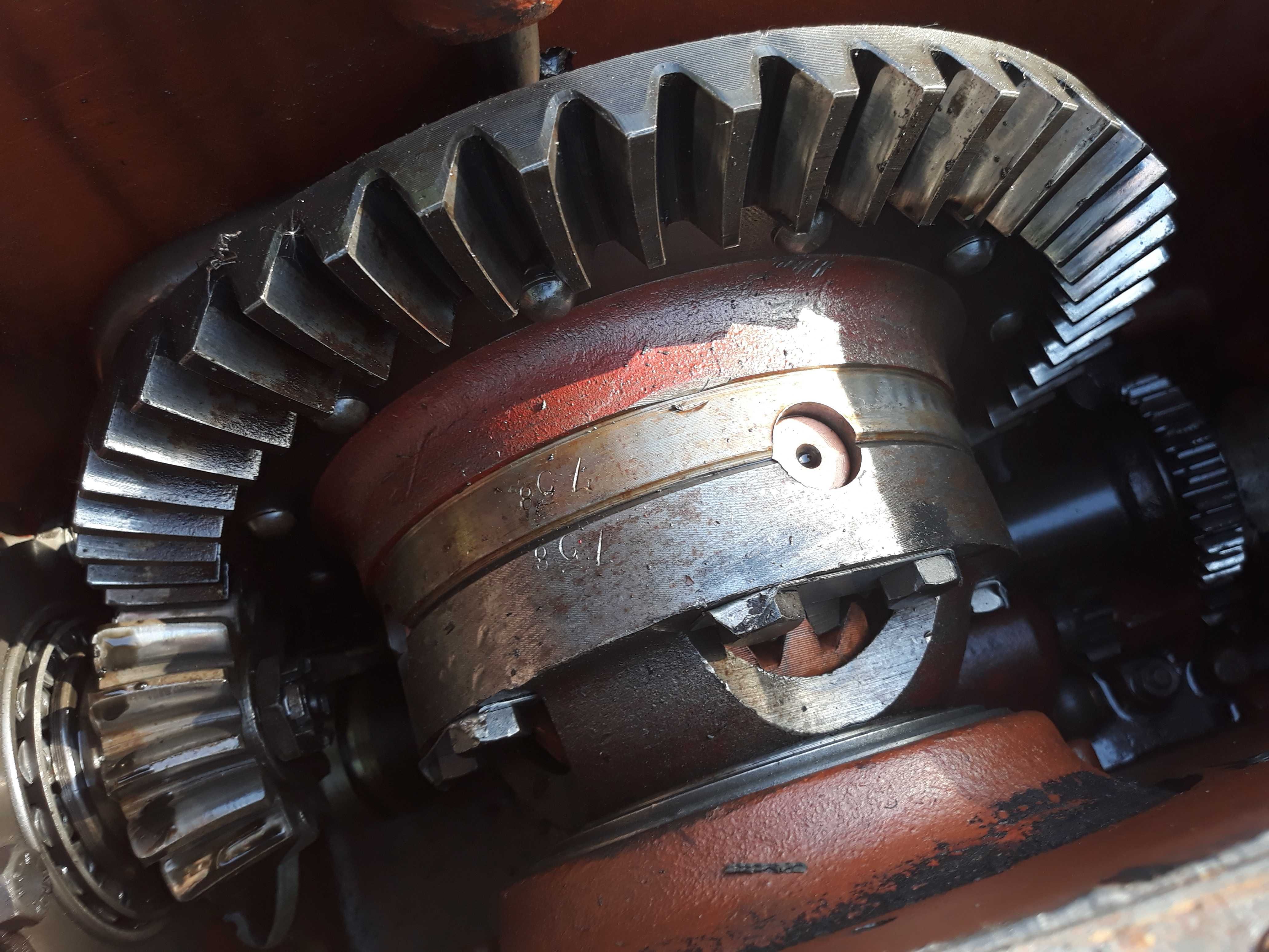 Mechanizm różnicowy ursus c360 [ Most] skrzynia zwolnice podnośnik