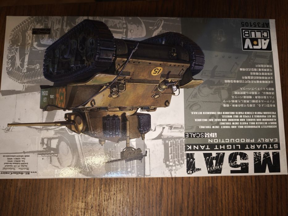 Model do sklejania AFV Club 35105 M5A1 Stuart Light Tank Early Product