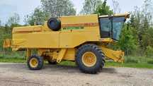 Sprowadzony Kombajn NEW HOLLAND TX34 z sieczkarnia , 5,18 m,