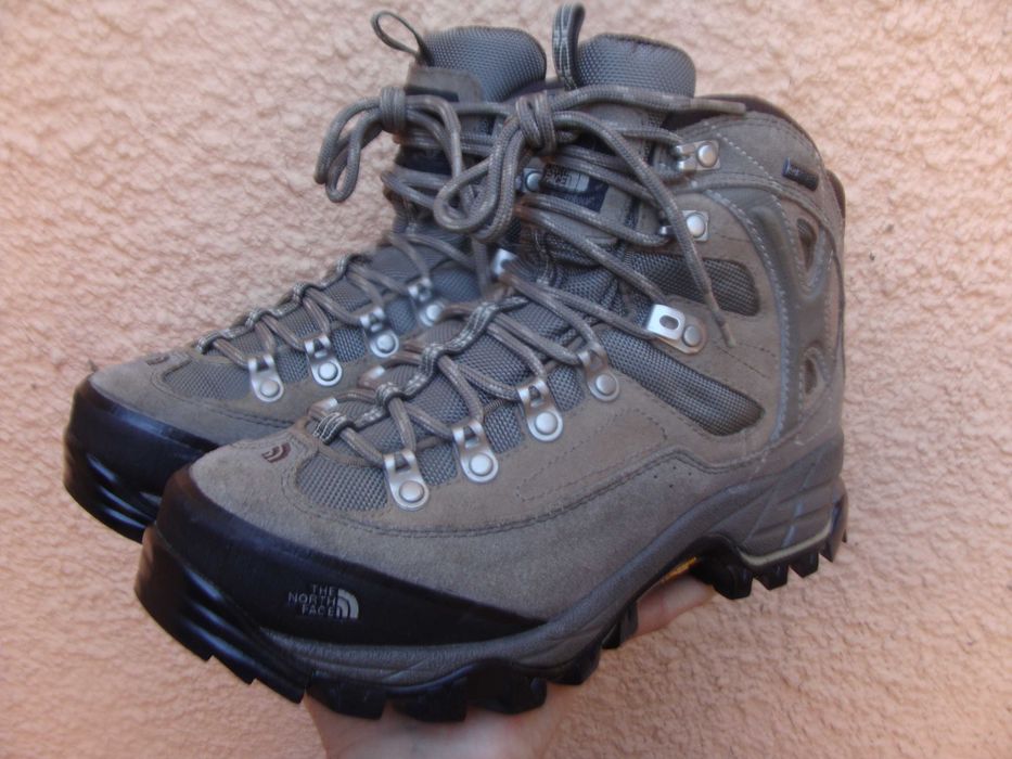 спорт.трековые ботинки кожаные The north face gore-tex,р.38,ст.- 24 см