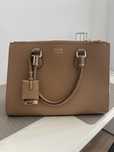 Bolsa feminina Schutz