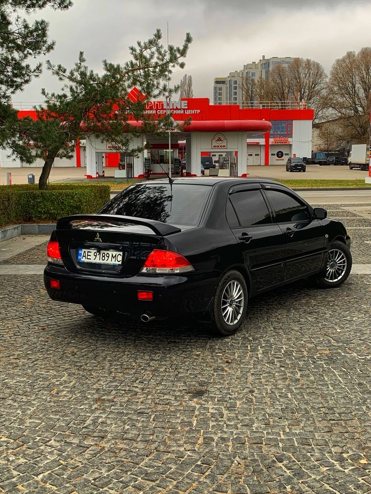 Mitsubishi Lancer 9