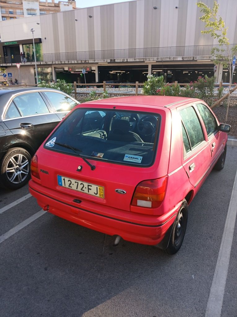 Vende-se Ford Fiesta ano 1995