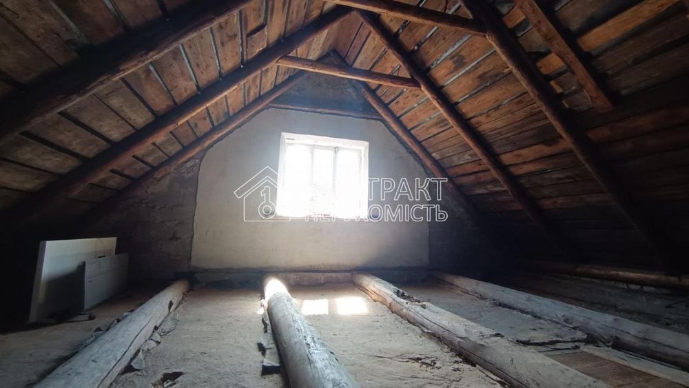 Продам будинок біля метро Спортивна  єВідновлення