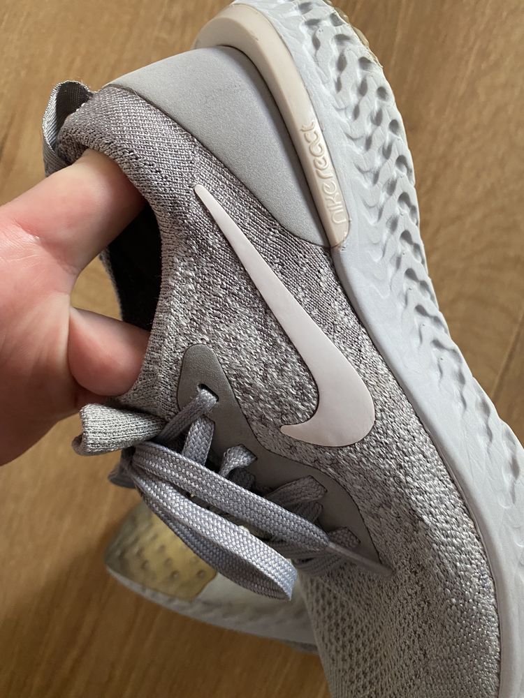 Nike 36 Epic React Flyknit Bg szare