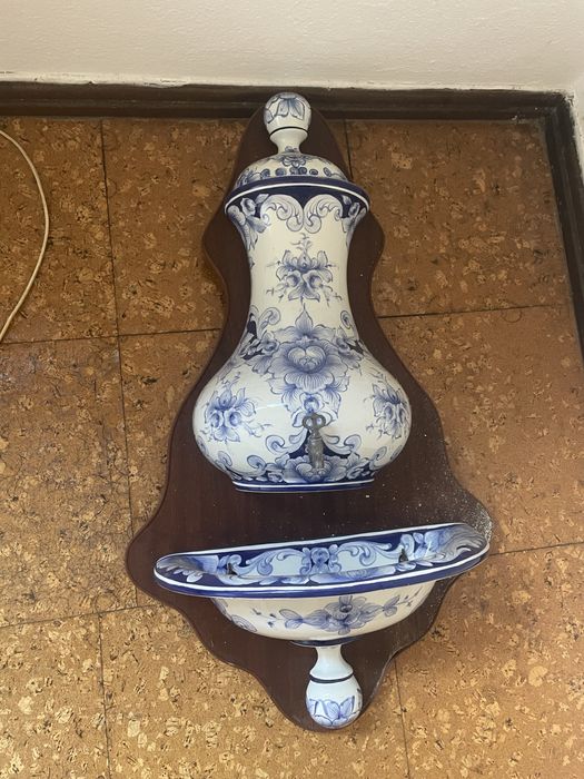 Vendo fonte de decoração antiga