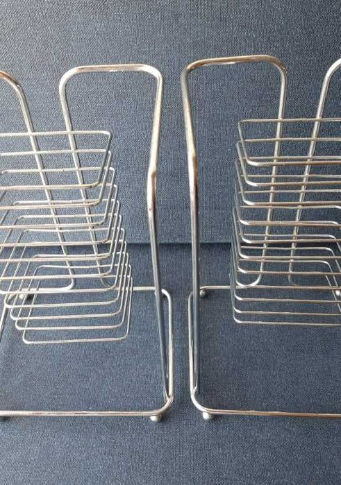 Par de suportes em metal para 20 CDs