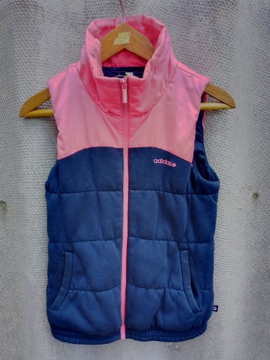 Жіноча жилетка Adidas, стильна та зручна
