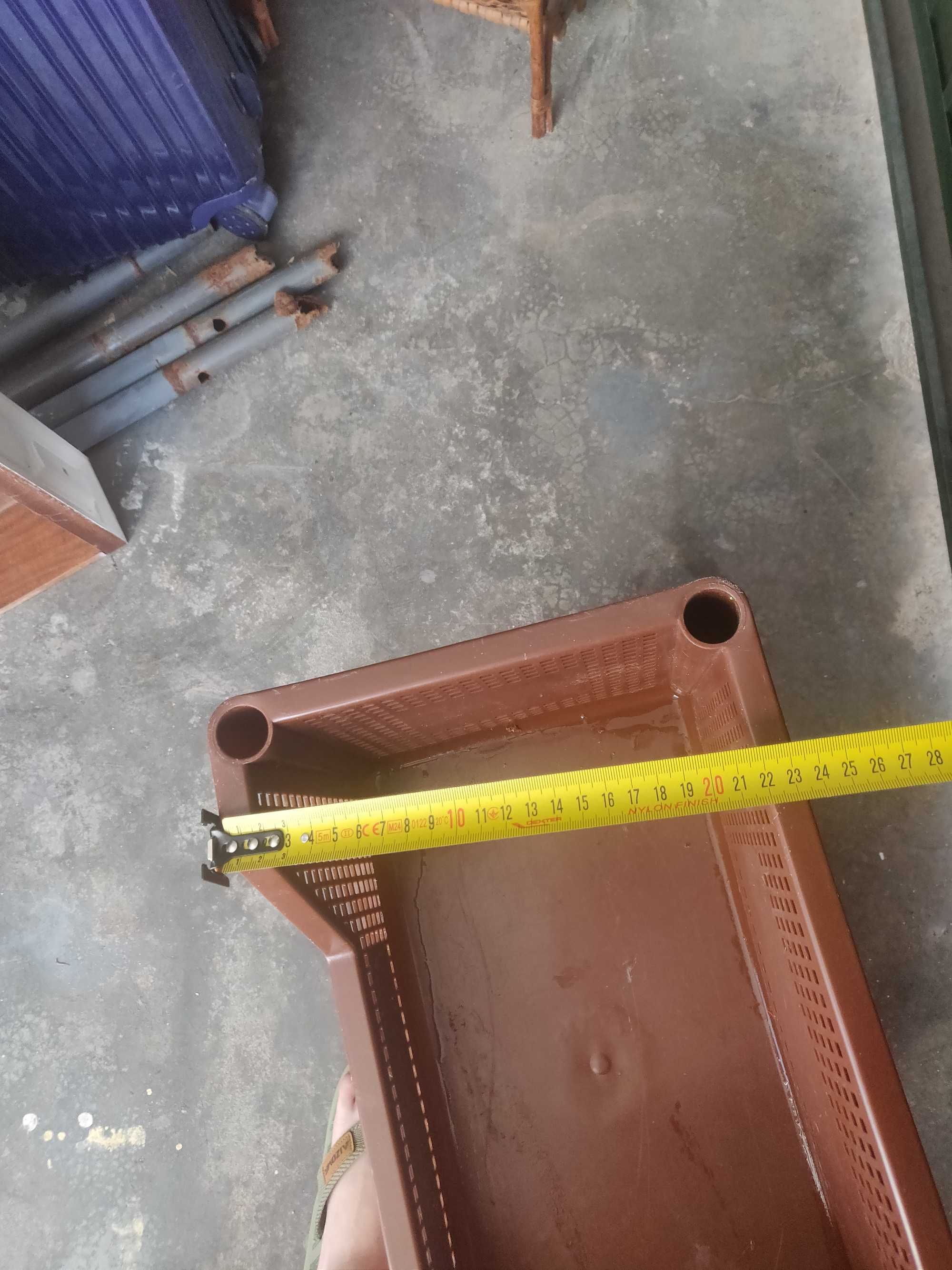 caixas de plástico