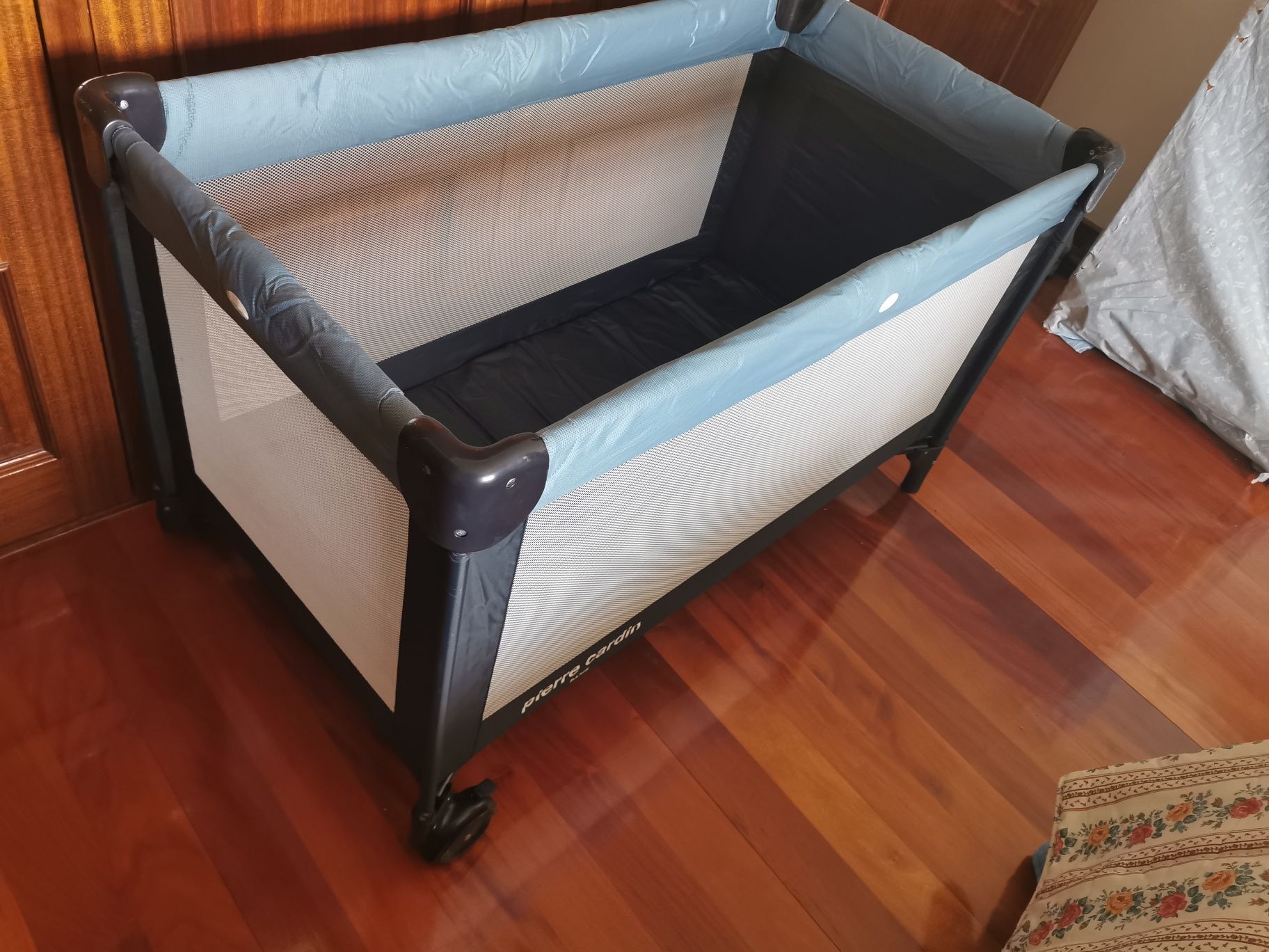 Cama de viagem para bebé