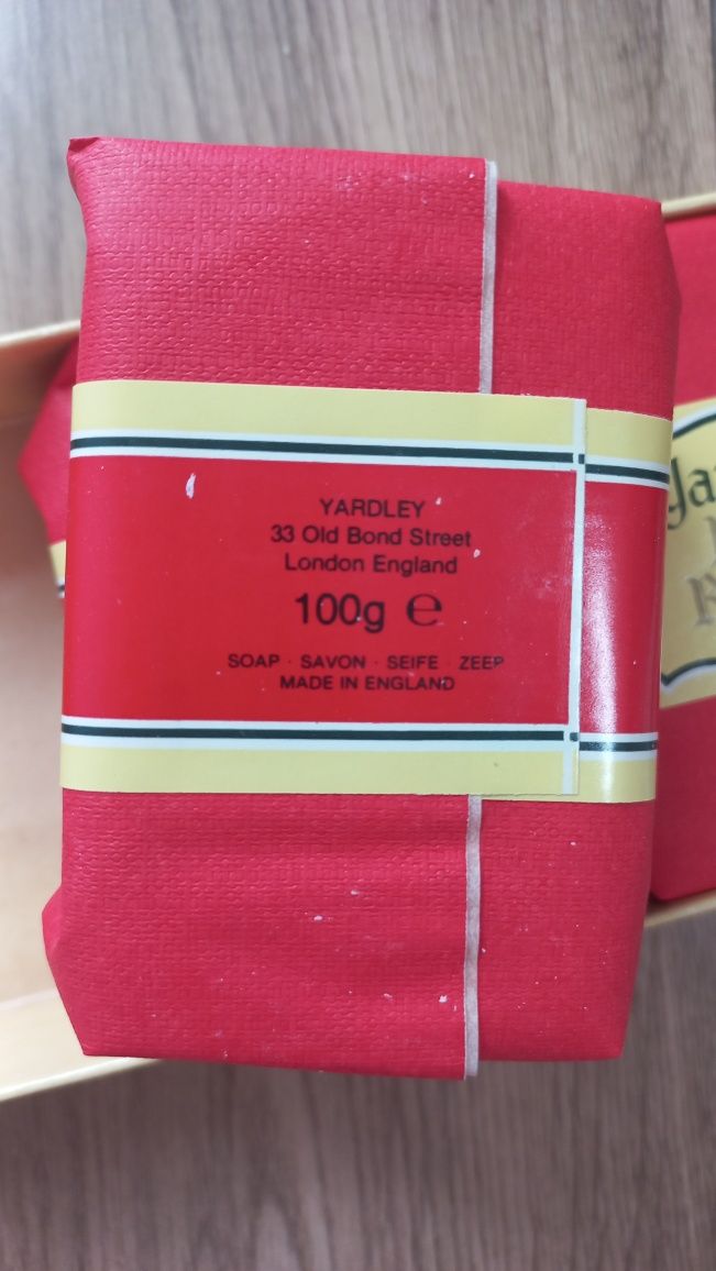 Mydło Yardley Red Roses 3x100g Nowe, zabytkowe mydło kolekcjone
