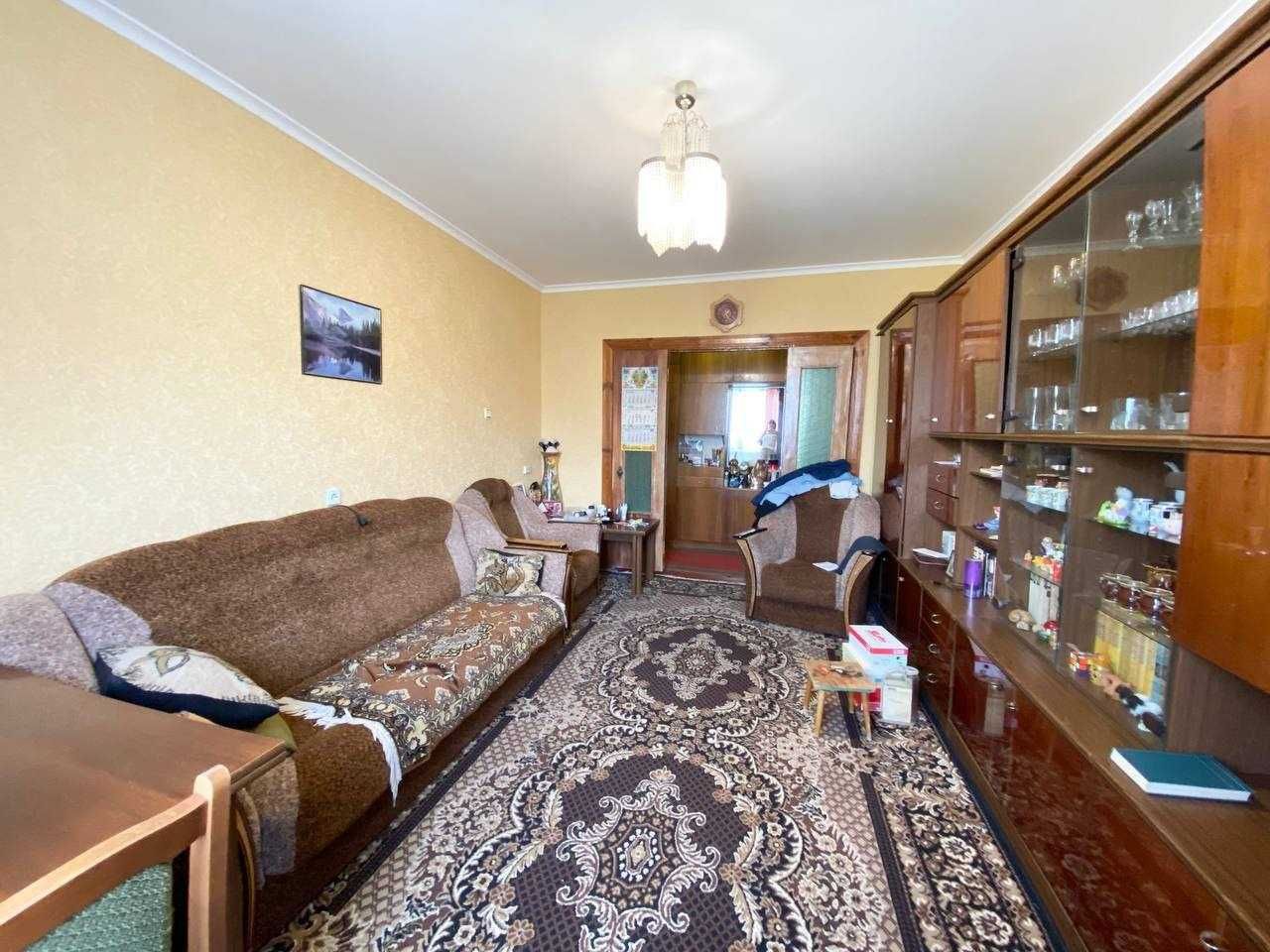 Продаж 3-кімнатної квартири вул. Заливна (р-н 29 школи, B-Tone)