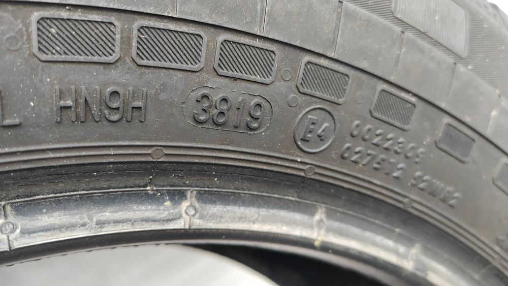 Opona Całoroczna 215/65/16C Continental VancoFour Seasons2 8,5mm