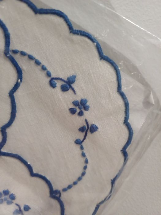 Bases copos  bordado açores e gola garrafa Tudo Novo!