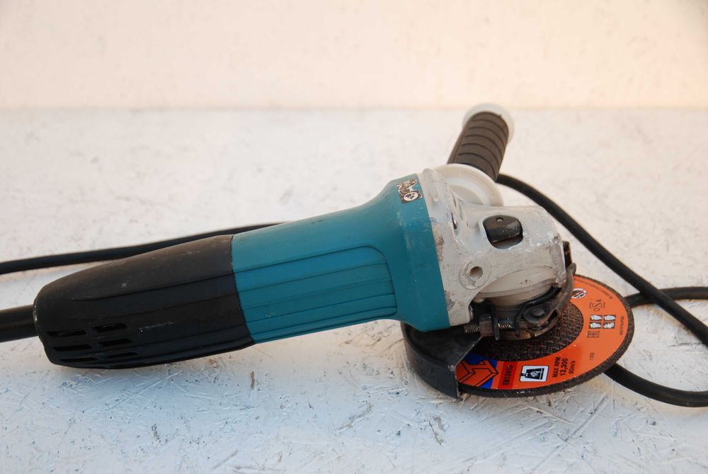 Szlifierka kątowa Makita