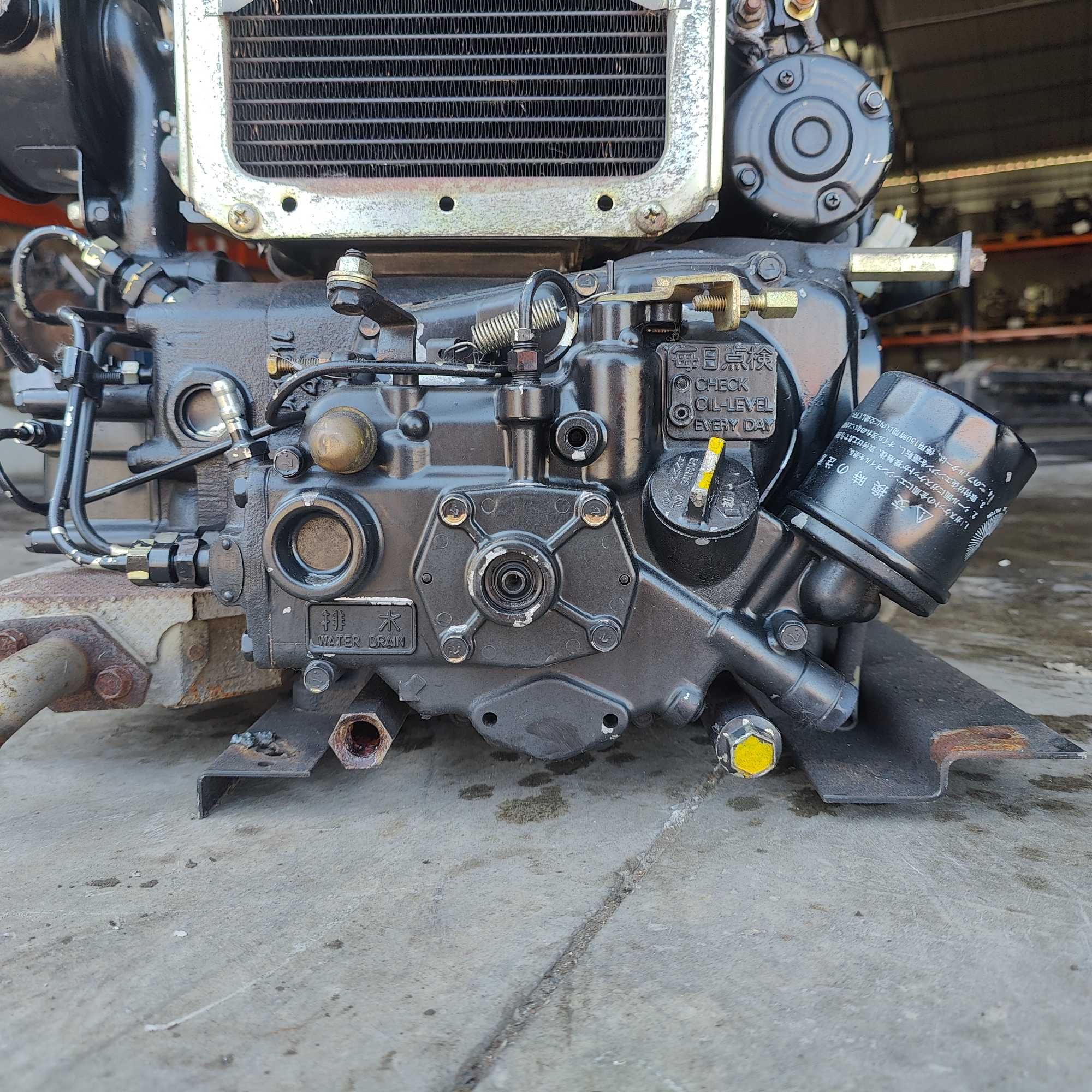 Silnik Mitsubishi  C-45 C45 SPRAWNY 8,5KM poj 0,45L ciś 2x29