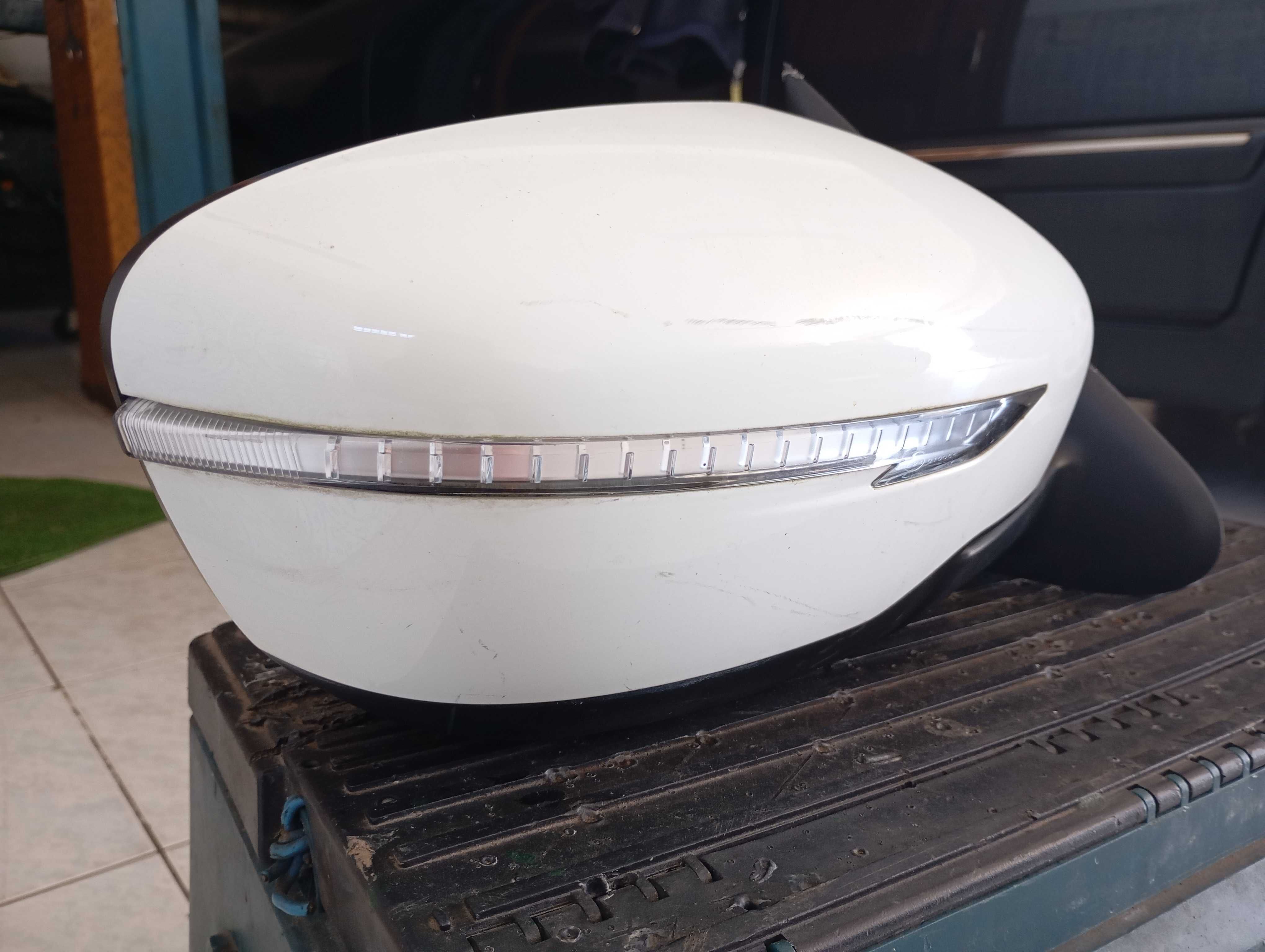 Espelho Retrovisor Dto Nissan Juke (F15)