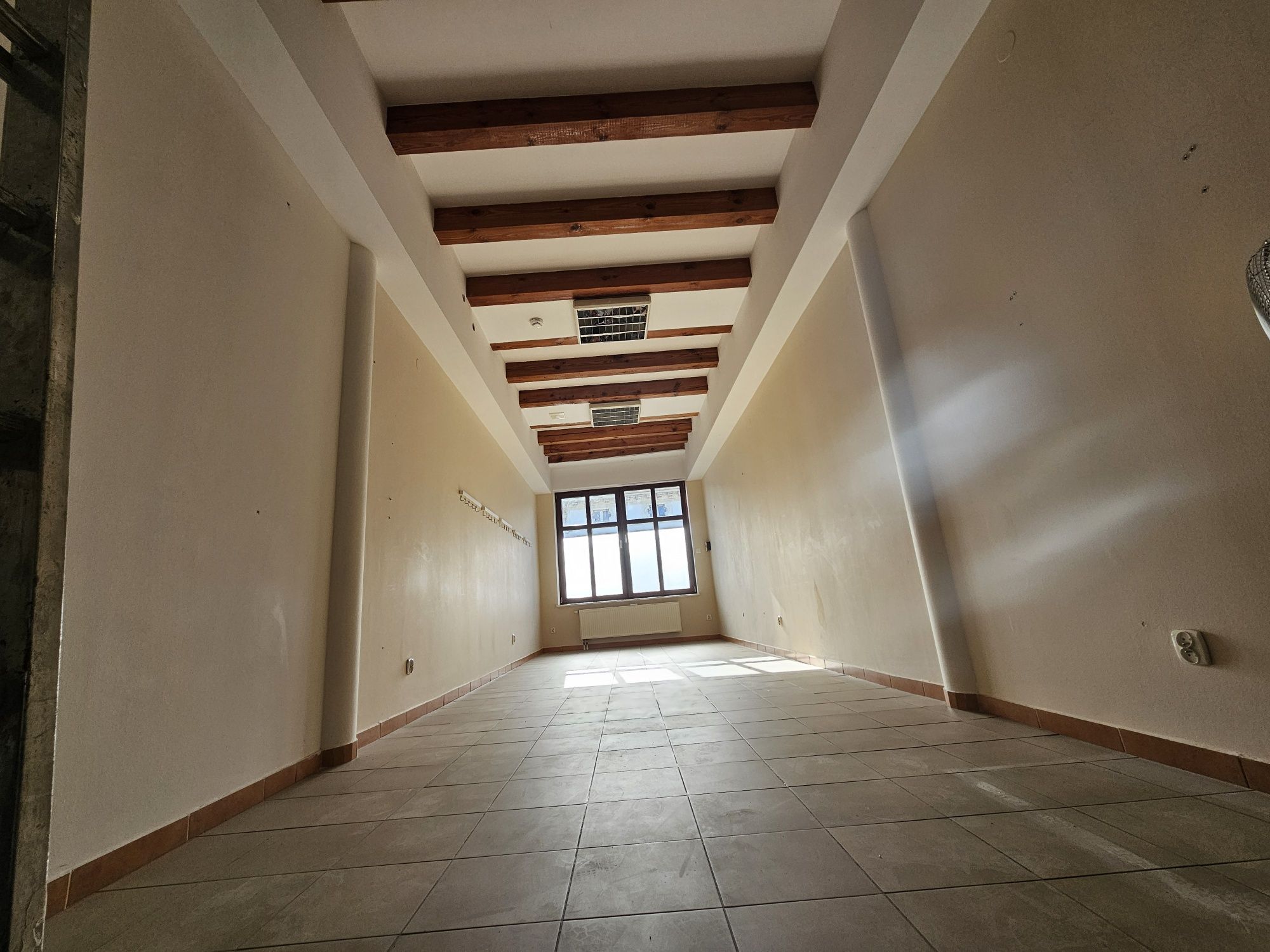Wnajme 30m² biuro/gabinet/studio/...