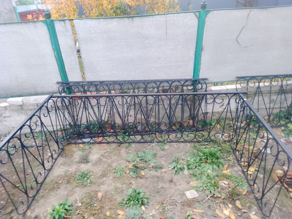 Балкон кований металевий