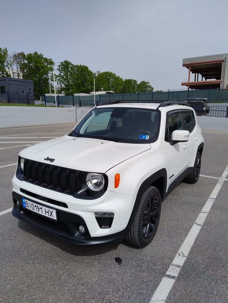Jeep Renegade Latitude  2.4AT 2019 White 4×4
