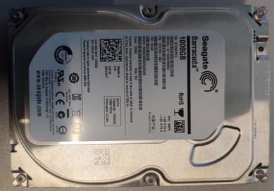 Dysk HDD Seagate Barracuda 1000 GB SATA 7200 RPM 3,5 cala ST1000DM003