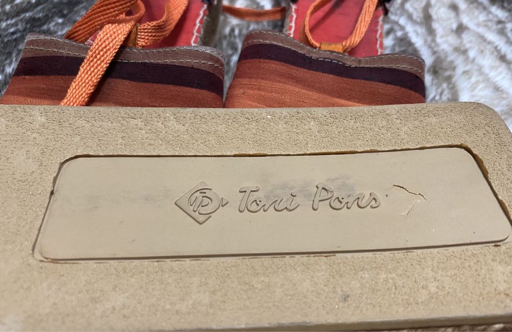 Vendo conjunto de mala e sapato da Toni Pors