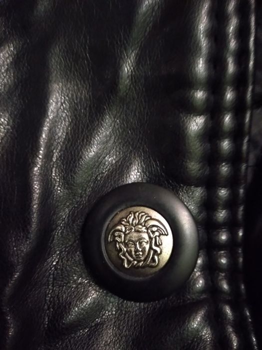 Продам кожаную куртку Versace. Оригинал!!! Эксклюзив !!!