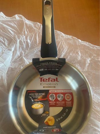 Caçarola Tefal Emotion 18cm