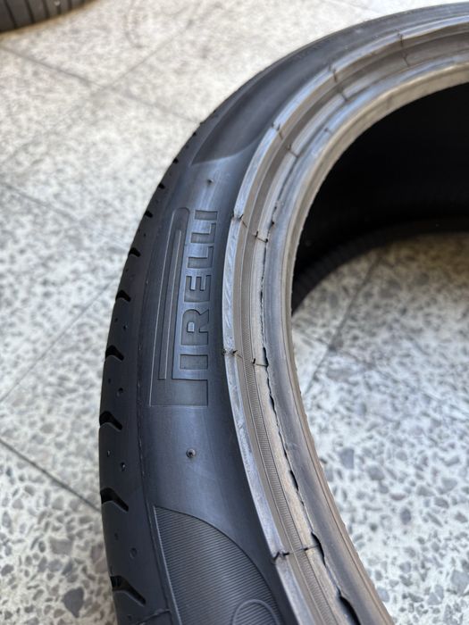 Pneus semi-novos 255/40R21