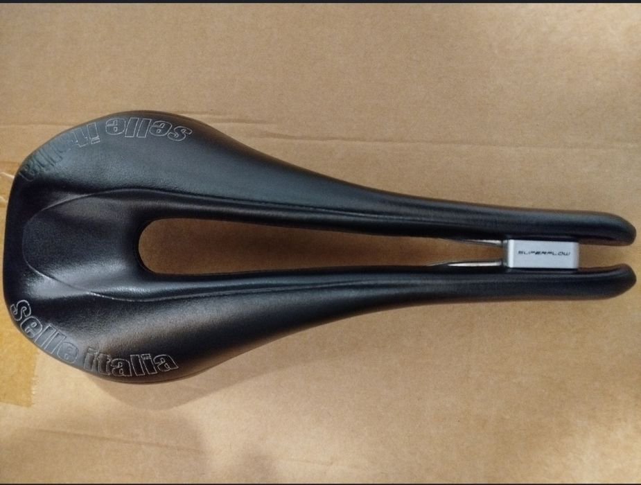 Siodła Selle Italia Superflow Novus+Kross KOMPLET