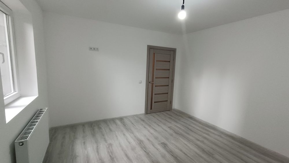 Продається 3 км квартира з капітальним ремонтом в центрі