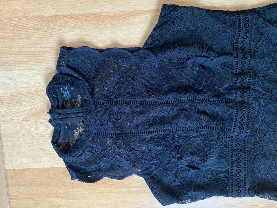 Sukienka wizytowa czarna koronka