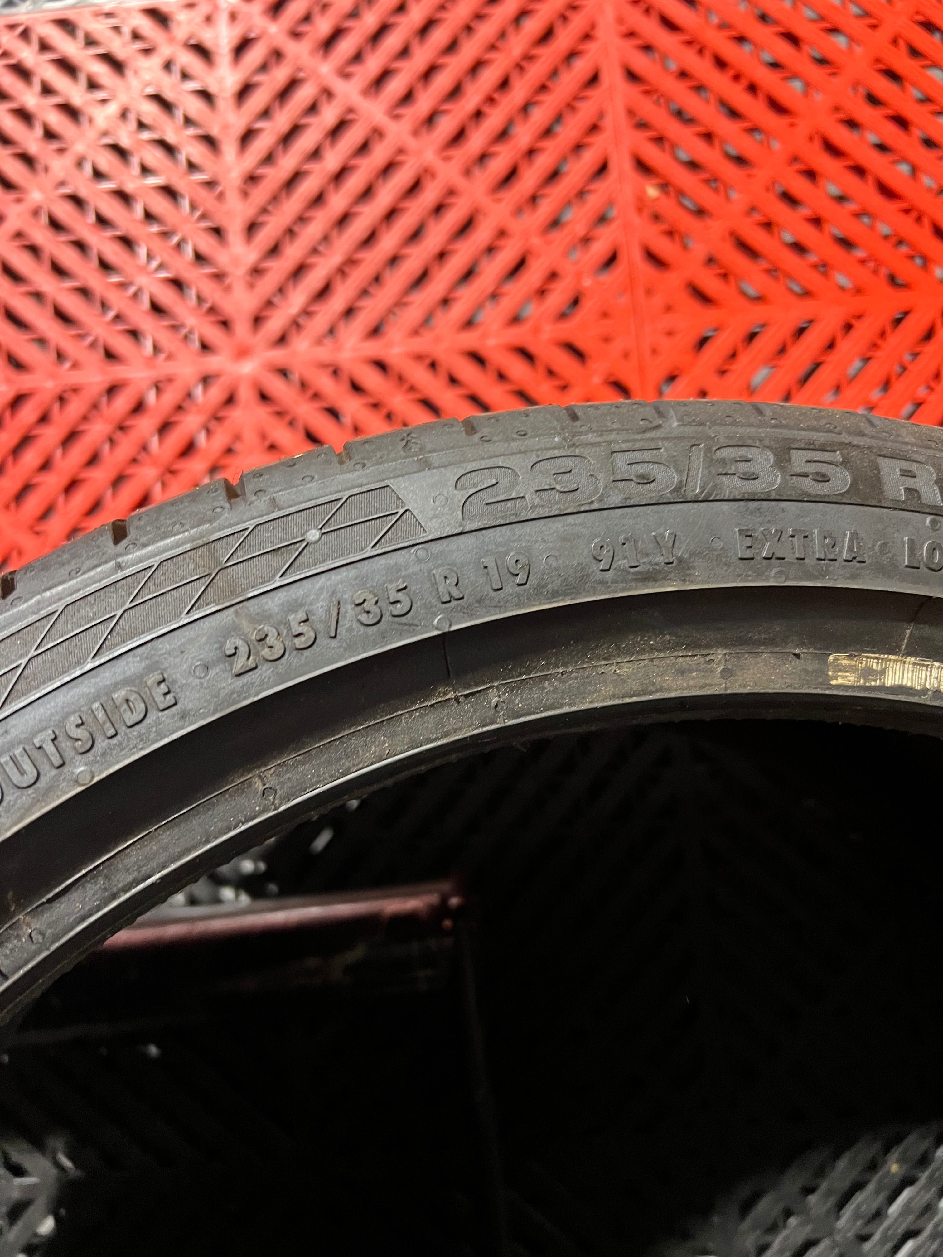 235/35r19 continental