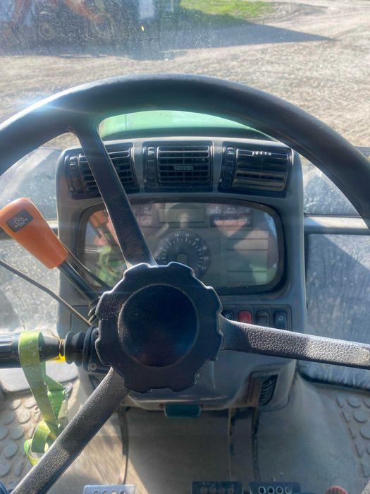 Ciągnik Deutz Fahr X710 rok 2008  - uszkodzony