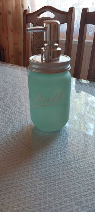 Pojemnik na mydło, dozownik