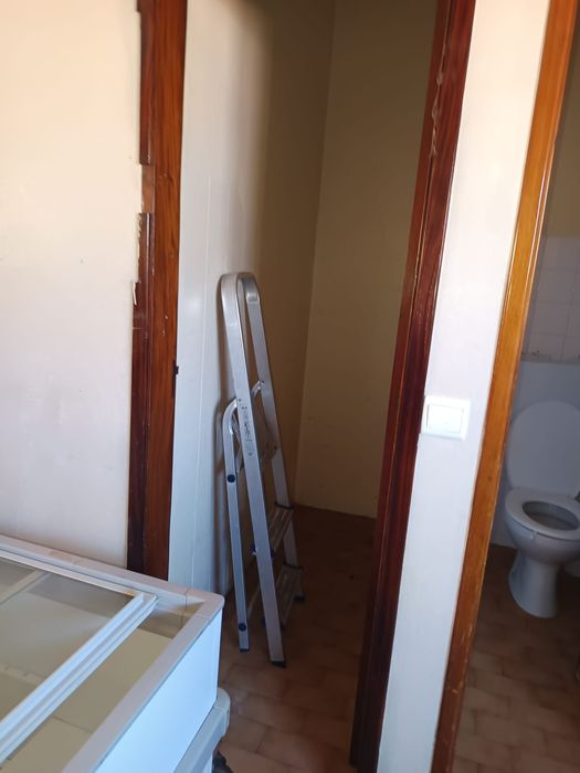 Aluga se supermercado ou outro ramo