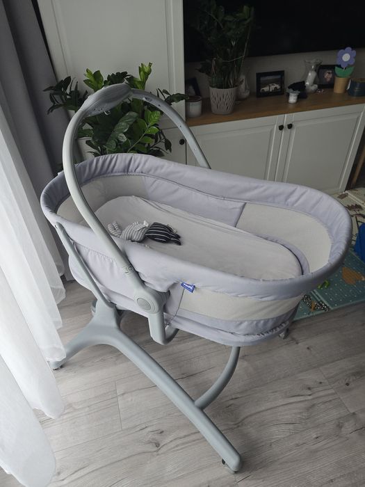 Chicco baby hug 4w1 z tacka do karmienia