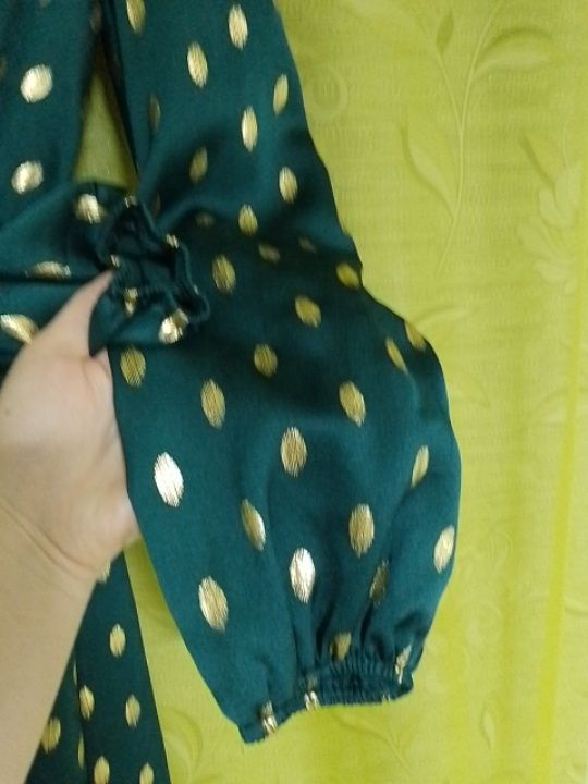 Нове плаття зеленого кольору
