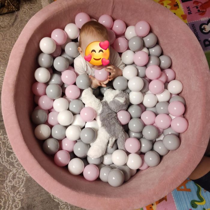 Basen z  kulkami