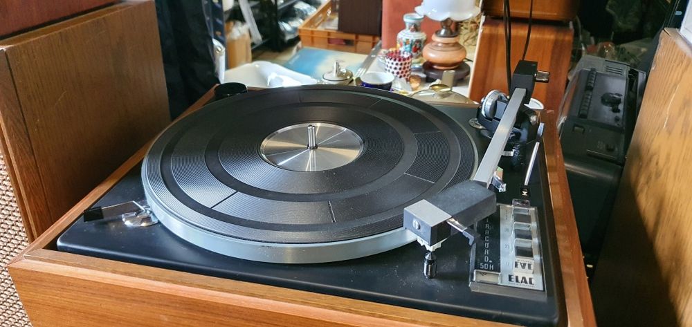 Gramofon ELAC plus Amplituner plus kolumny