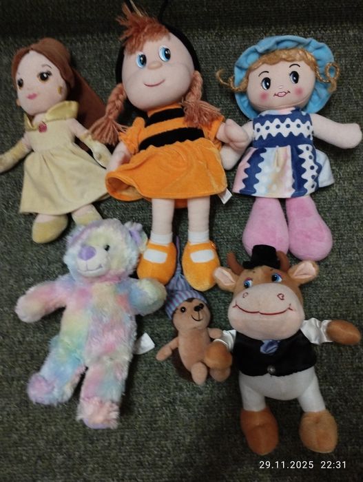 Продам лот іграшок