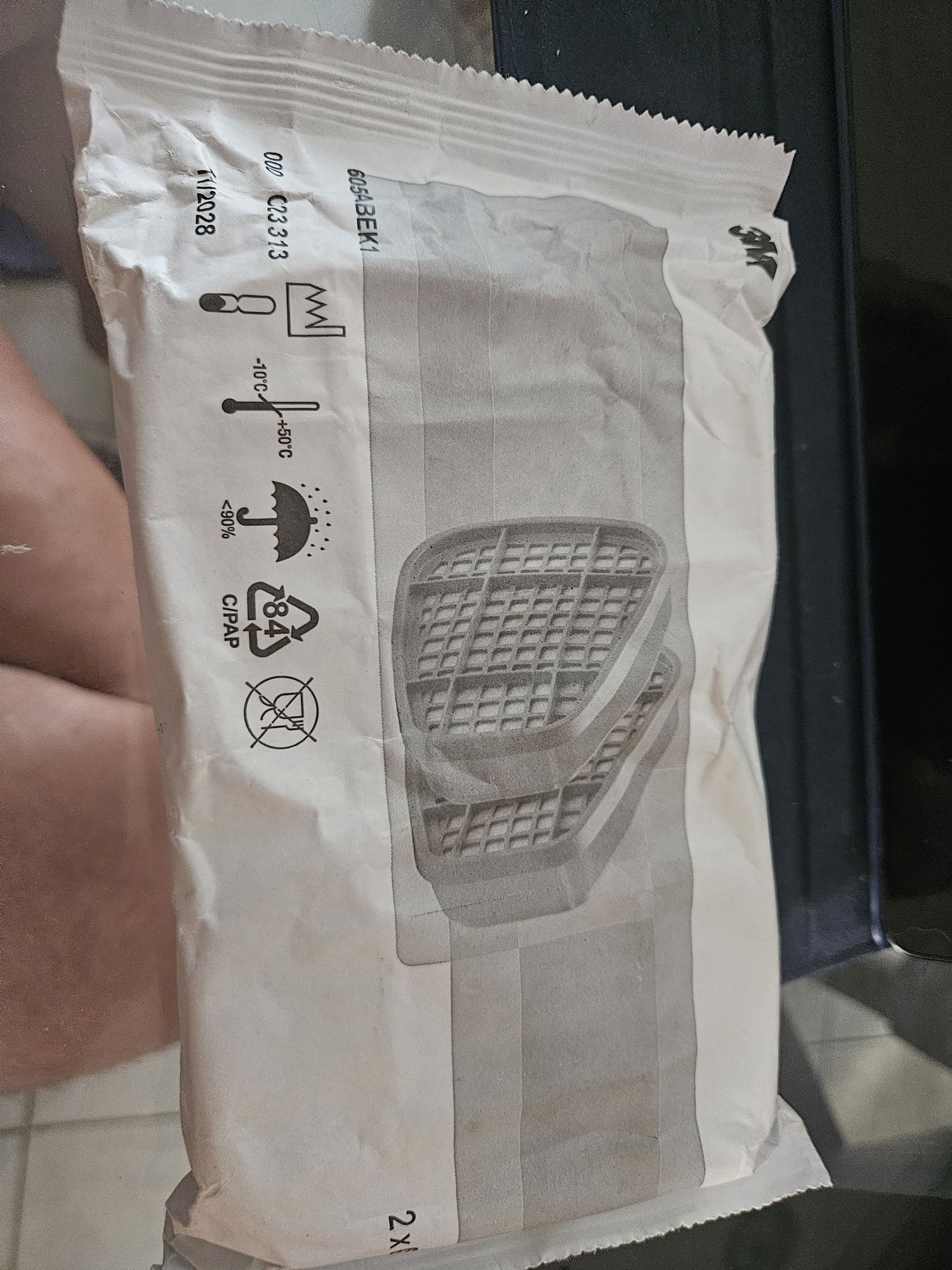 Meia máscara 3M .